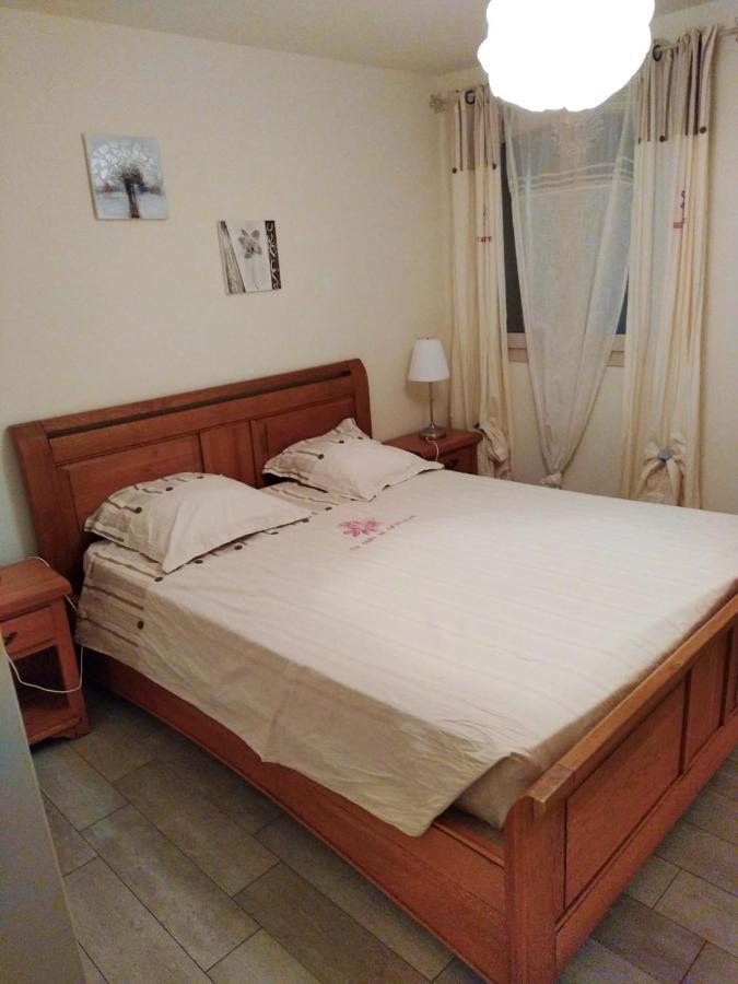 Maison Accueillante A Nant Avec Piscine Partagee Ngoại thất bức ảnh